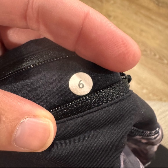 Lululemon Speed Short - Picture 6 of 7